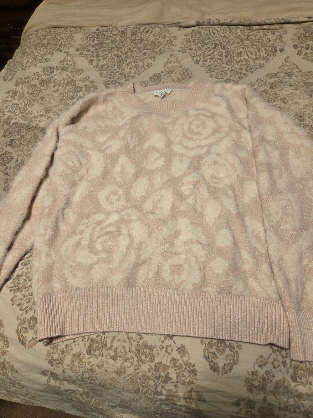 Soft Pink Floral Crewneck Sweater with Textured Knit Large